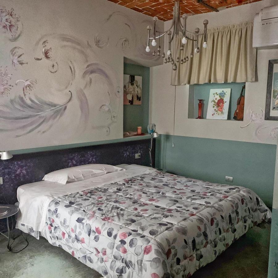 Cortiletto D'Alba Camere Con Ristorante Exterior photo