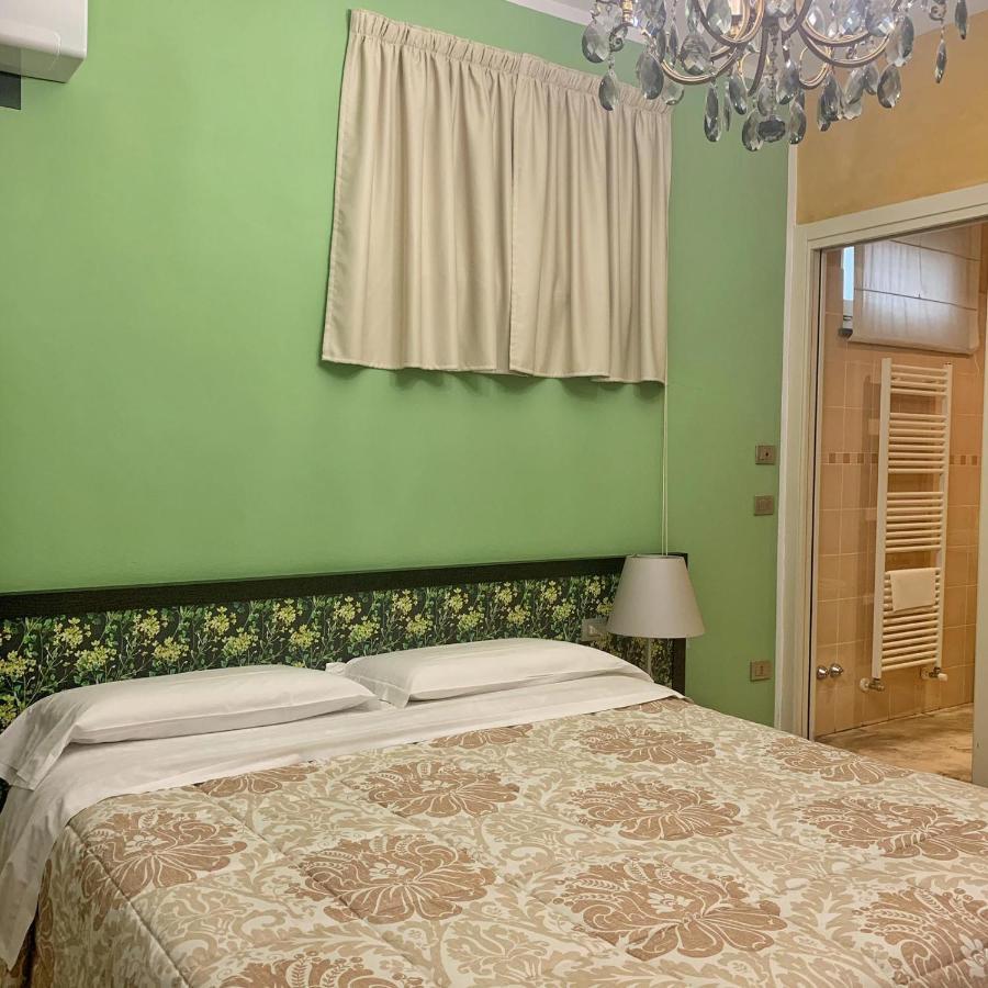 Cortiletto D'Alba Camere Con Ristorante Exterior photo
